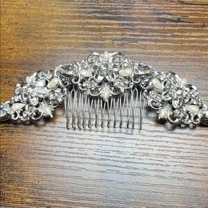 Kleinfeld’s Bridal Elegant Silver Crystal and Pearl Hair Comb